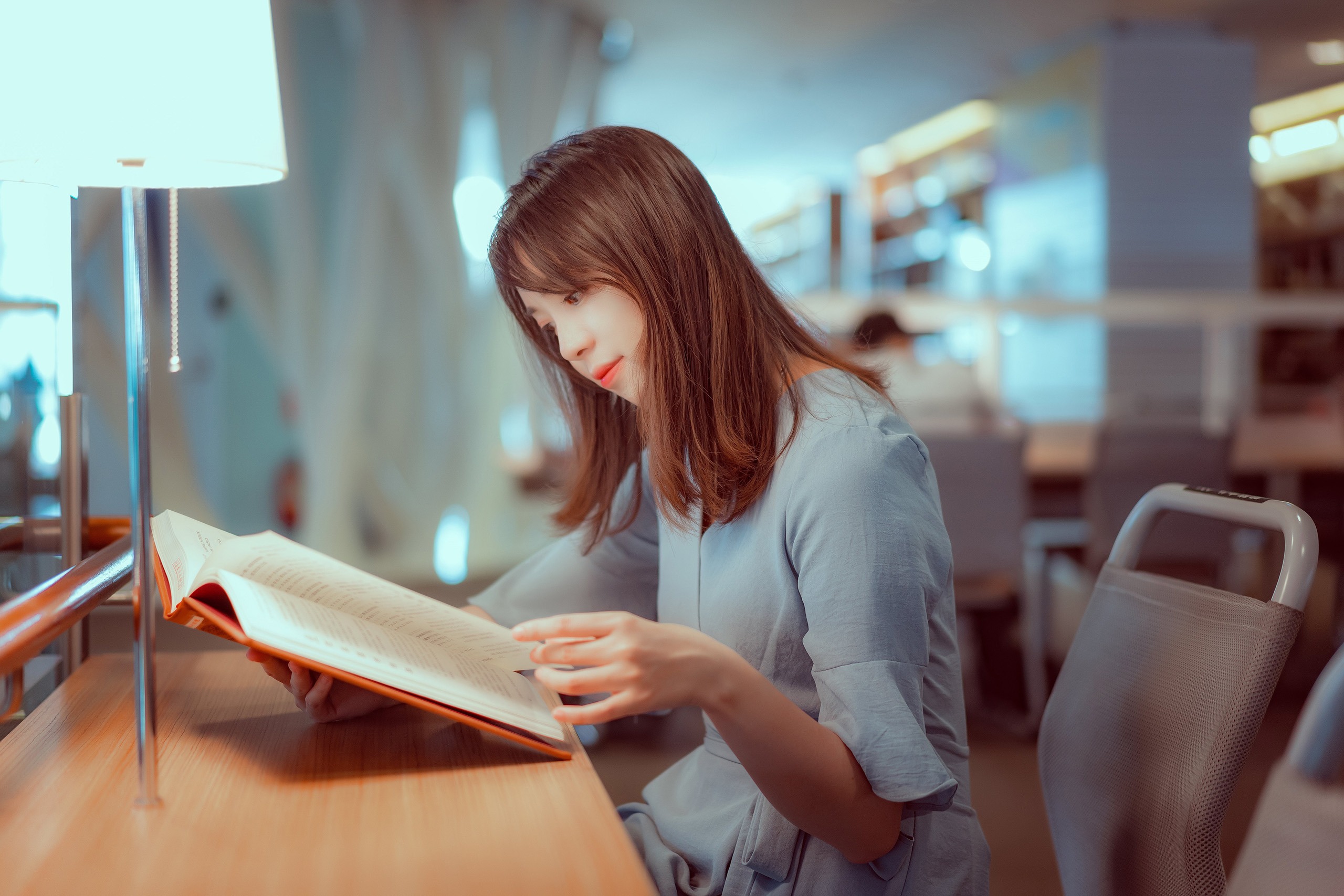 良言首屏背景图